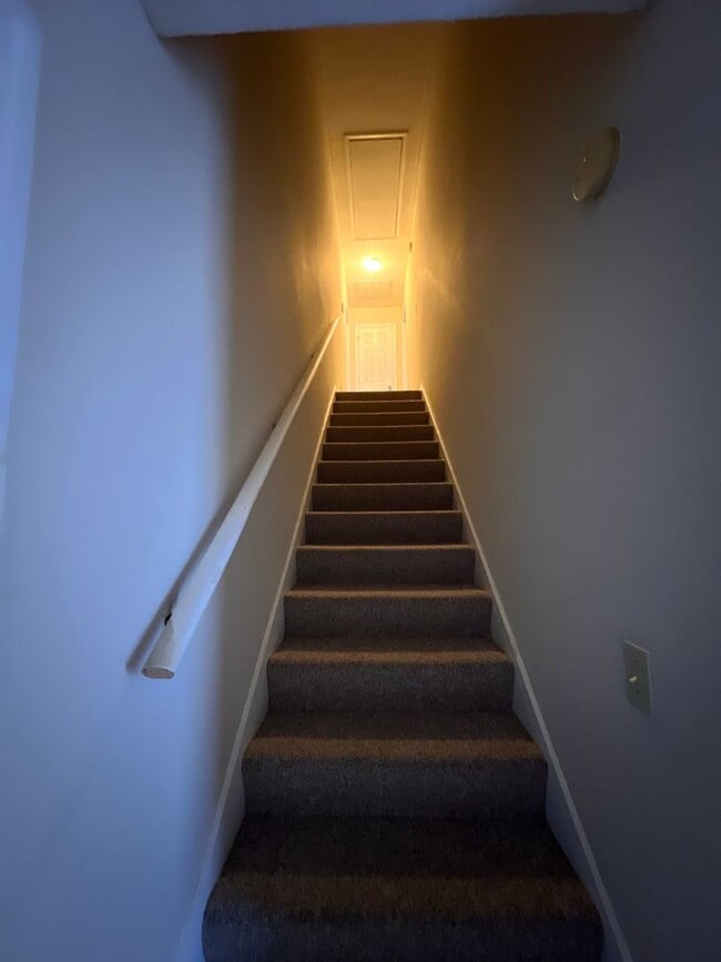 Building Photo - Taleeda 467-469