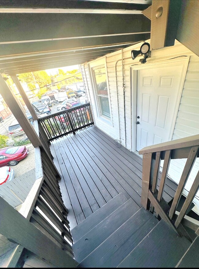 Building Photo - 5714 W Grand Ave