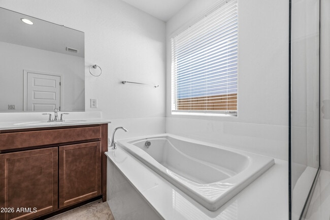 Building Photo - 14755 W Soft Wind Dr