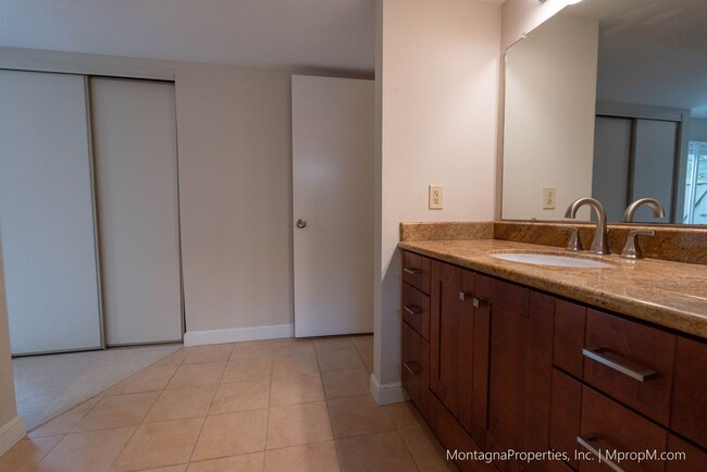 Building Photo - Spacious & Bright Los Gatos Home w/AC and ...