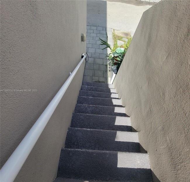 Building Photo - 10435 NW 66th St