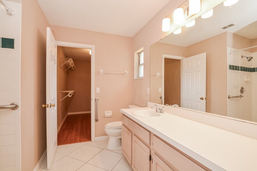 Building Photo - 1254 Countrywind Dr