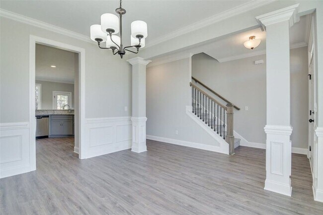 Building Photo - 302 Huntley Loop