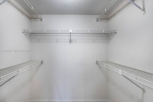 Building Photo - 2660 SW 37th Ave