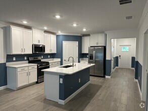 Building Photo - 17506 Holly Wl Ave