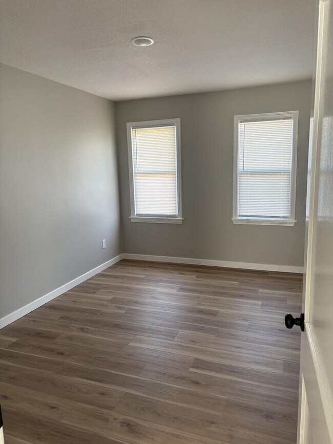 Building Photo - Welcome to your new home with Harvest Inve...