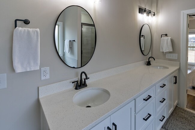 Building Photo - Available June 1, 2026