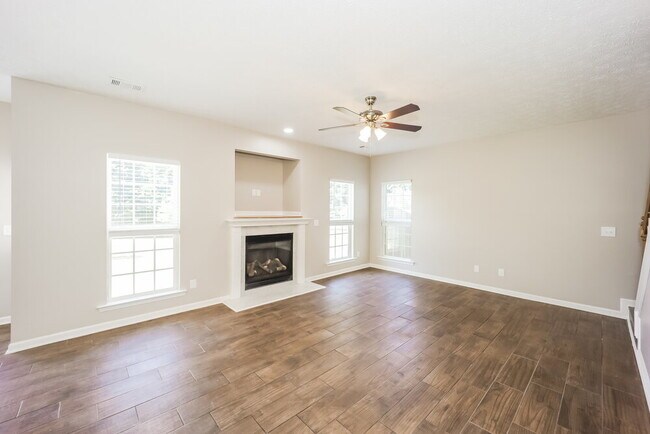 Building Photo - 44 Palladio Way