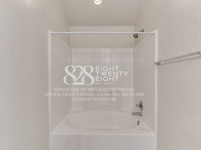 Building Photo - PRELEASING NOW FOR JULY 2026! Amazing 3 Bed/2.5 Bath/2-Car Garage Condo Minutes from Campus!