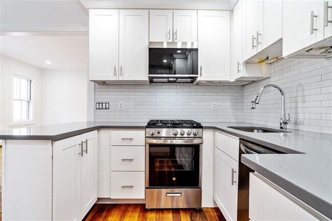 Building Photo - 34 Healey St