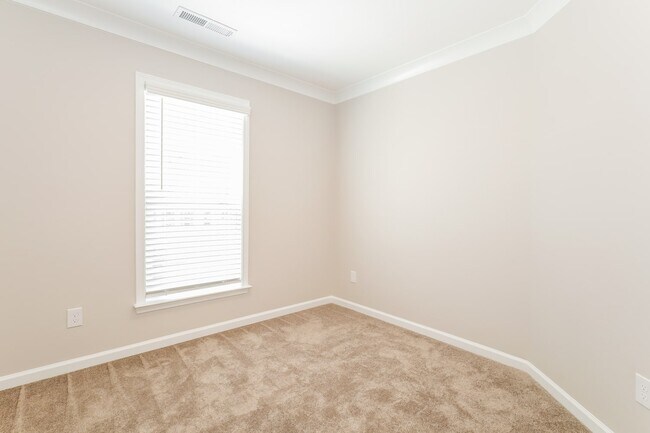 Building Photo - 23226 Clarabelle Dr