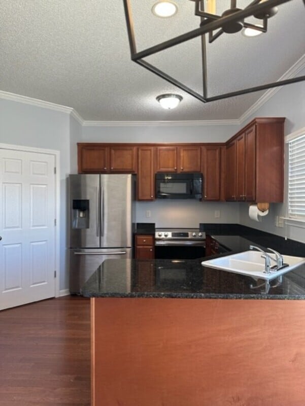 Building Photo - 310 Irvine Ct