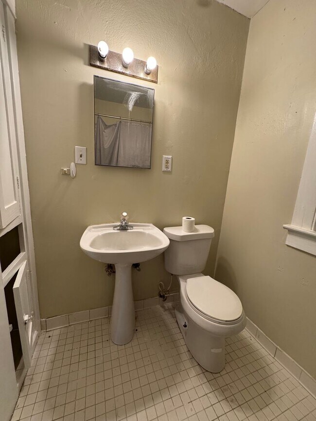 Building Photo - South Penn Duplex of Capitol Heights