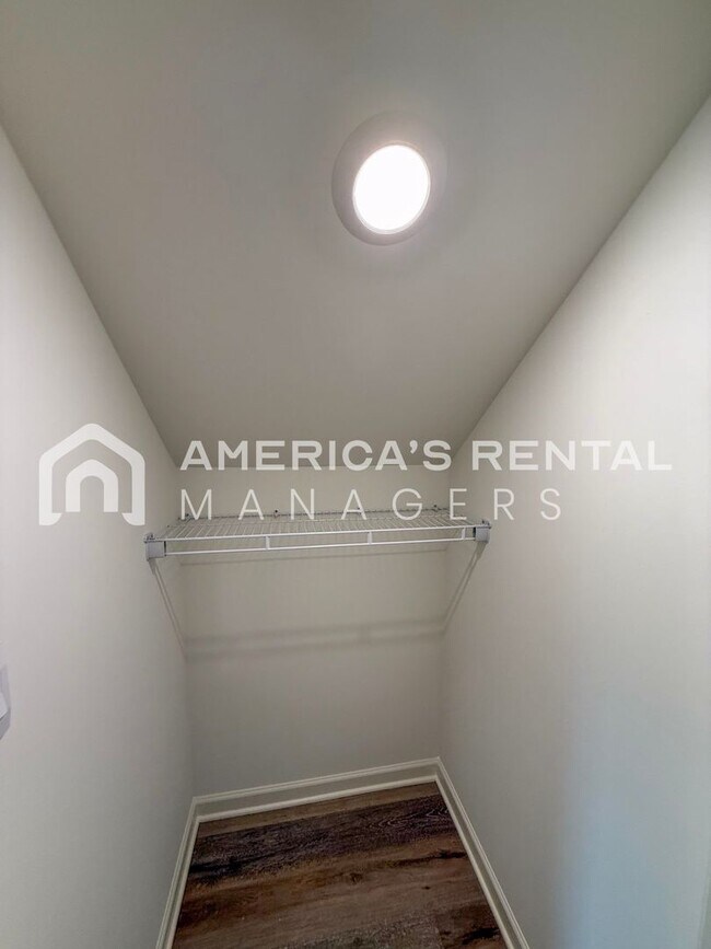 Building Photo - New Construction Home for Rent in Kimberly...