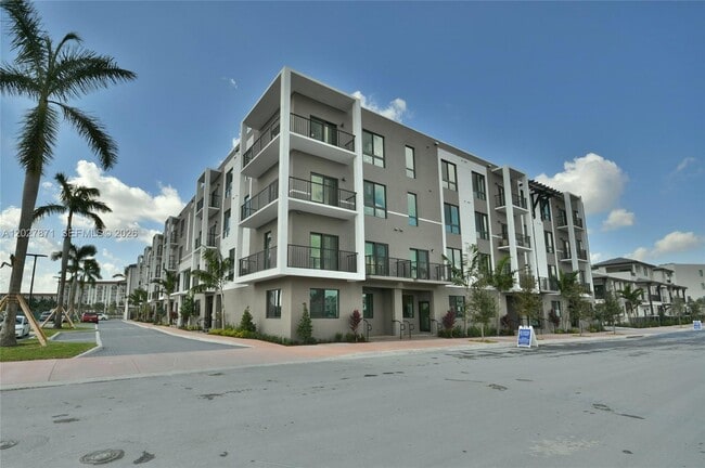 Building Photo - 4700 NW 84th Ave