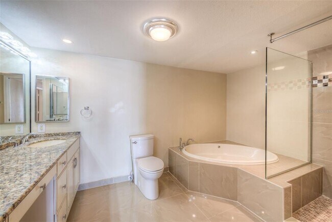 Building Photo - 6600 Sunset Way