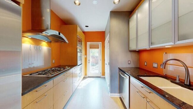 Building Photo - 2708 Dilworth Heights Ln