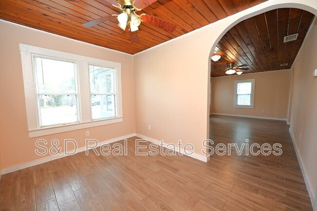 Building Photo - 4629 Old Rd 37