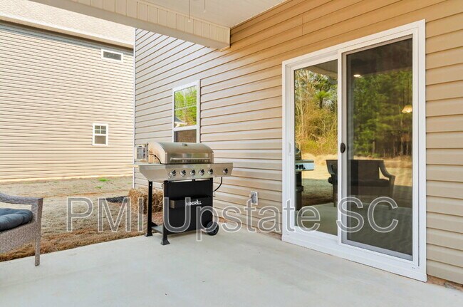 Building Photo - 1110 Silverbend Trl