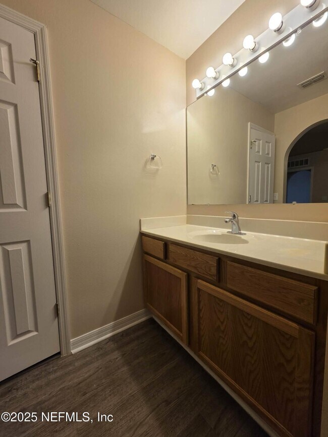 Building Photo - 3584 Alec Dr