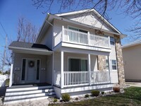Building Photo - 453 Berkshire Dr