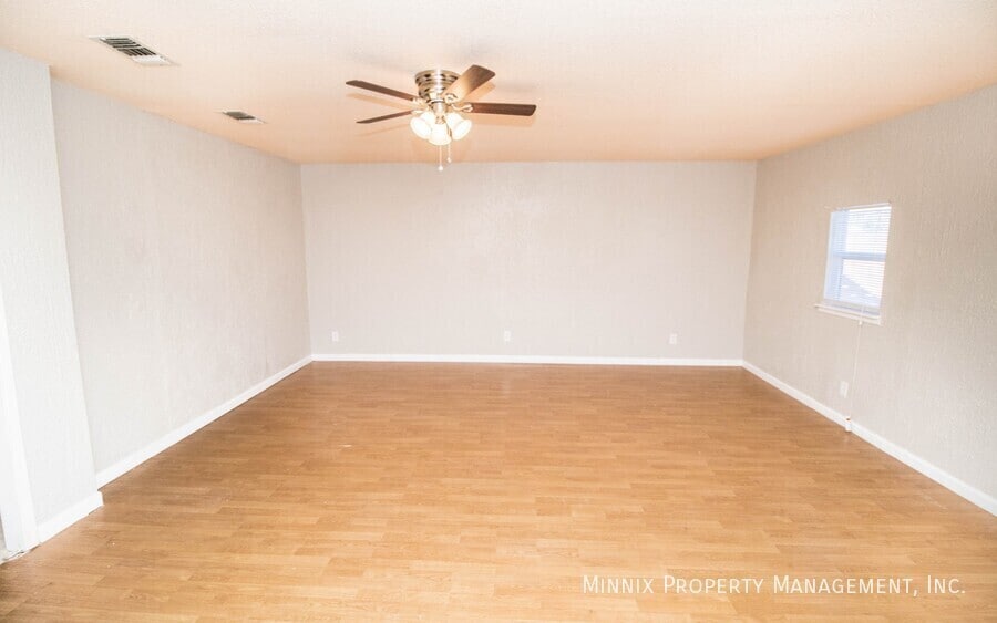 Building Photo - 4825 53rd St