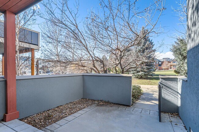Building Photo - Modern 4-Bedroom Townhouse with Stunning Views in Boulder, CO
