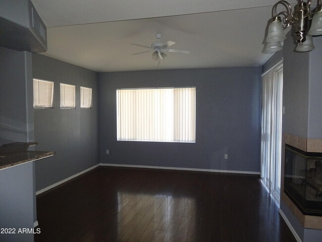 Building Photo - 2929 W Yorkshire Dr