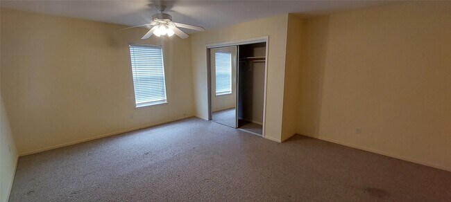 Building Photo - 8710 Ilona Ln