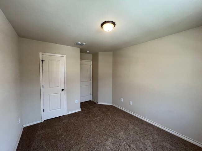 Building Photo - 6618 Mia Way