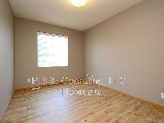 Building Photo - 6110 S 188th St