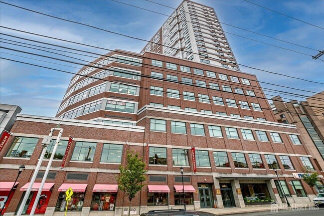 Primary Photo - 110 Somerset St