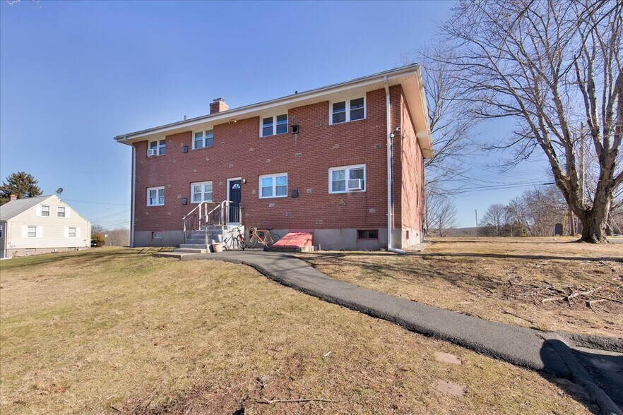 Building Photo - 63 Maynard St