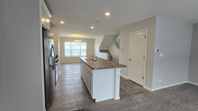 Building Photo - 2484 Alison Ave