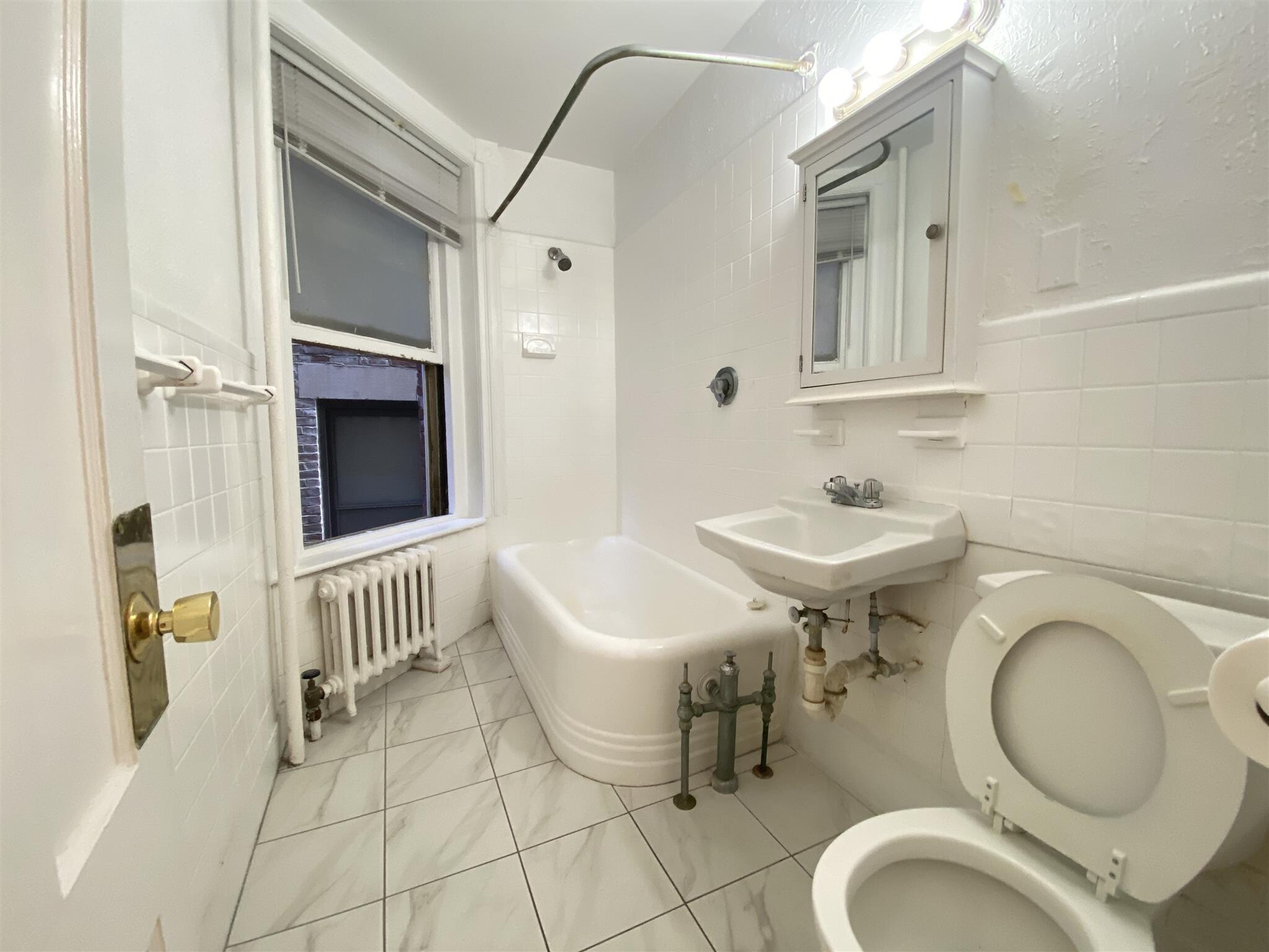 Building Photo - 863 Massachusetts Ave