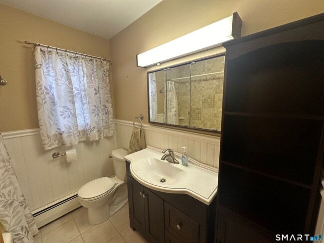 Building Photo - 18 Manchester Ave