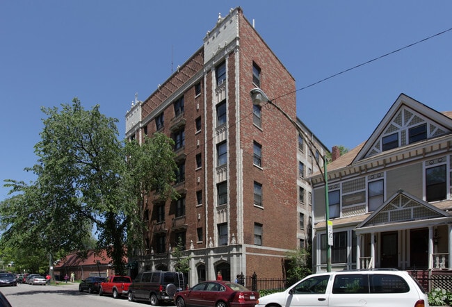 Primary Photo - 5129 S Harper Ave Apartments