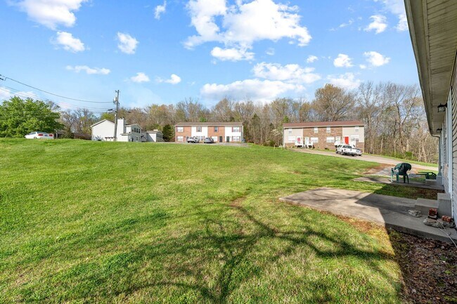 Building Photo - Kingsbury Drive-936A