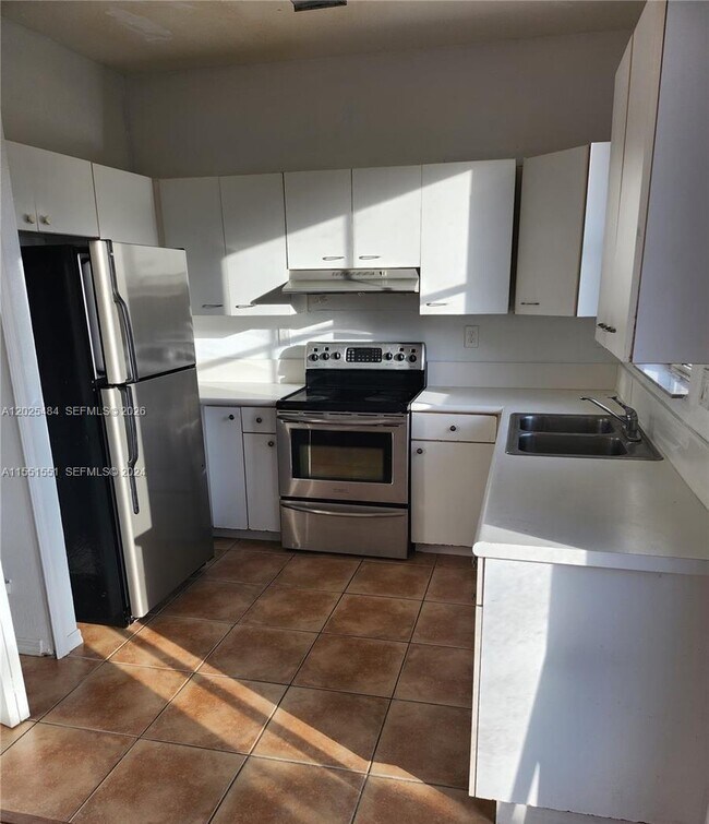 Building Photo - 27310 SW 138th Ct