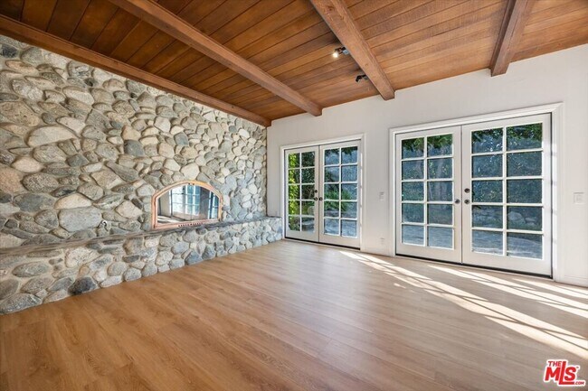 Building Photo - 3630 Roberts View Pl