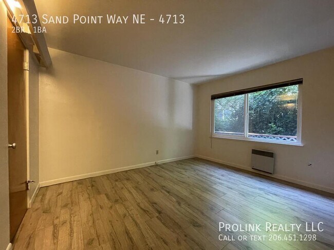 Building Photo - 4713 Sand Point Way NE