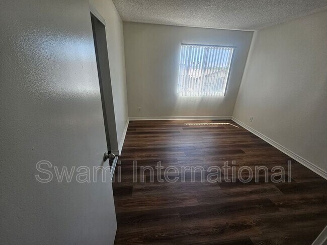 Building Photo - 926 Wilmington Blvd