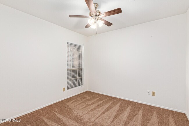 Building Photo - 16407 S 44th St