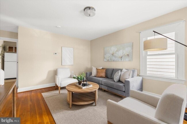 Building Photo - 312 Shawnee Ave