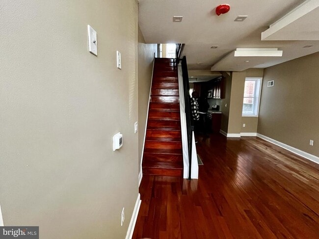 Building Photo - 2841 N Judson St