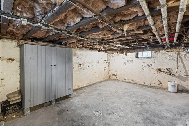 Building Photo - 1613 Kings Hwy