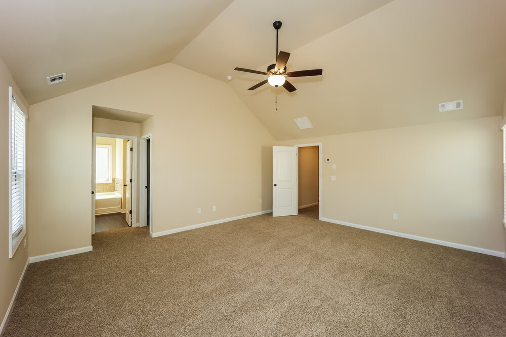 Building Photo - 2350 Walker Dr