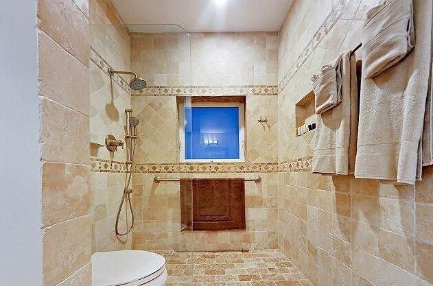 Building Photo - 2150 Tanbark Ln