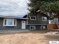 Building Photo - Tastefully Renovated Home!