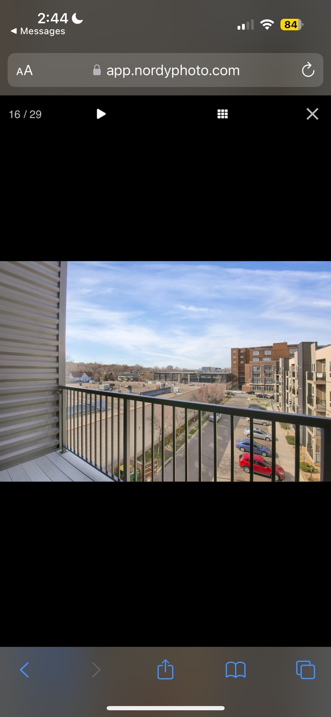 Building Photo - 2600 University Ave SE